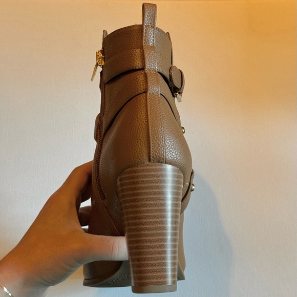 MICHAEL Michael Kors Preston Strap & Stud Bootie - Picture 2 of 7